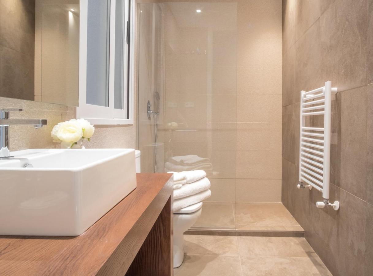 Experience The Best Of Madrid! Gran Via Apartment For 6, Comfort And Style In The Heart Of Chueca III Ngoại thất bức ảnh
