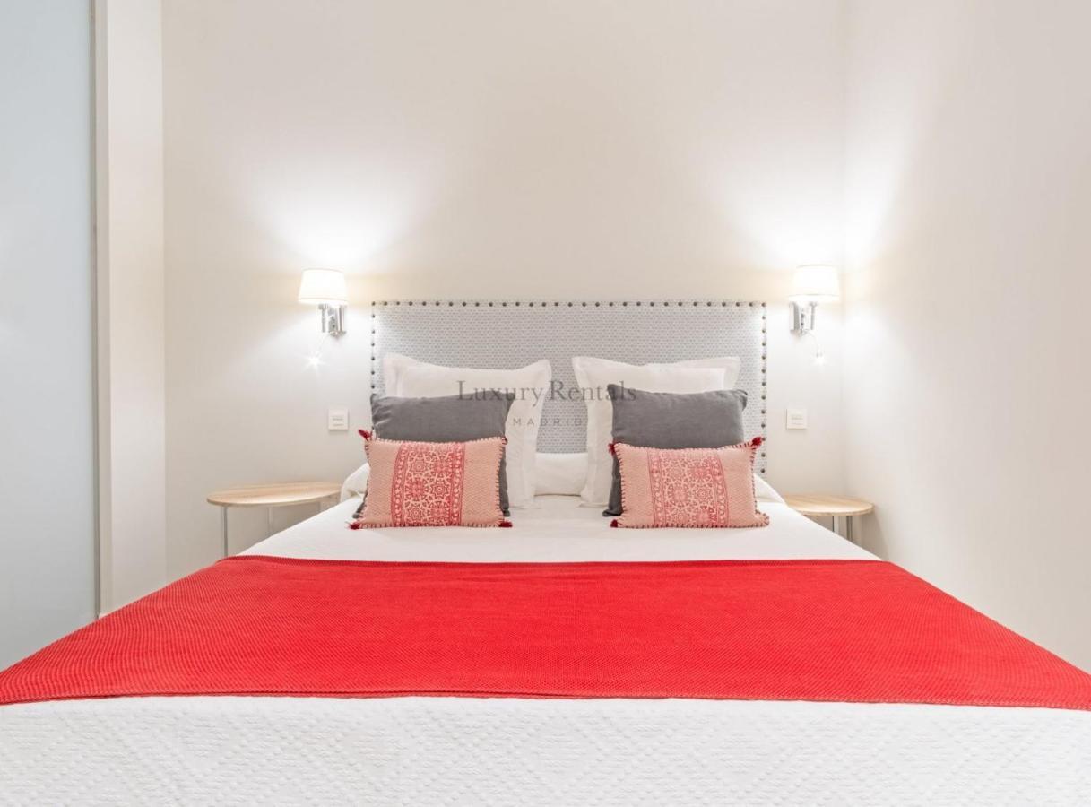 Experience The Best Of Madrid! Gran Via Apartment For 6, Comfort And Style In The Heart Of Chueca III Ngoại thất bức ảnh